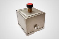 Oil expansion tank 2l - All oil expansion tanks are supplied with hose and fittings, without oil and without wall anchors (version for wall mounting).